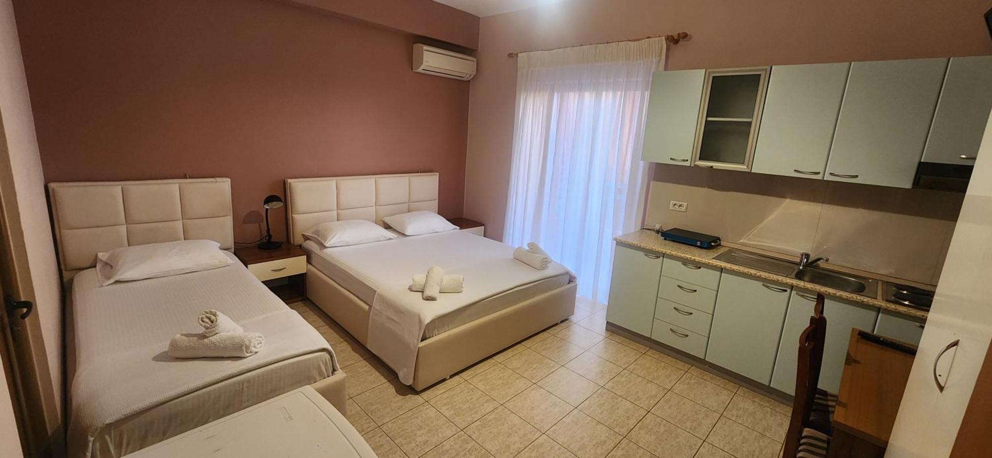 Hotel Vila Danedi Ksamil Kültér fotó