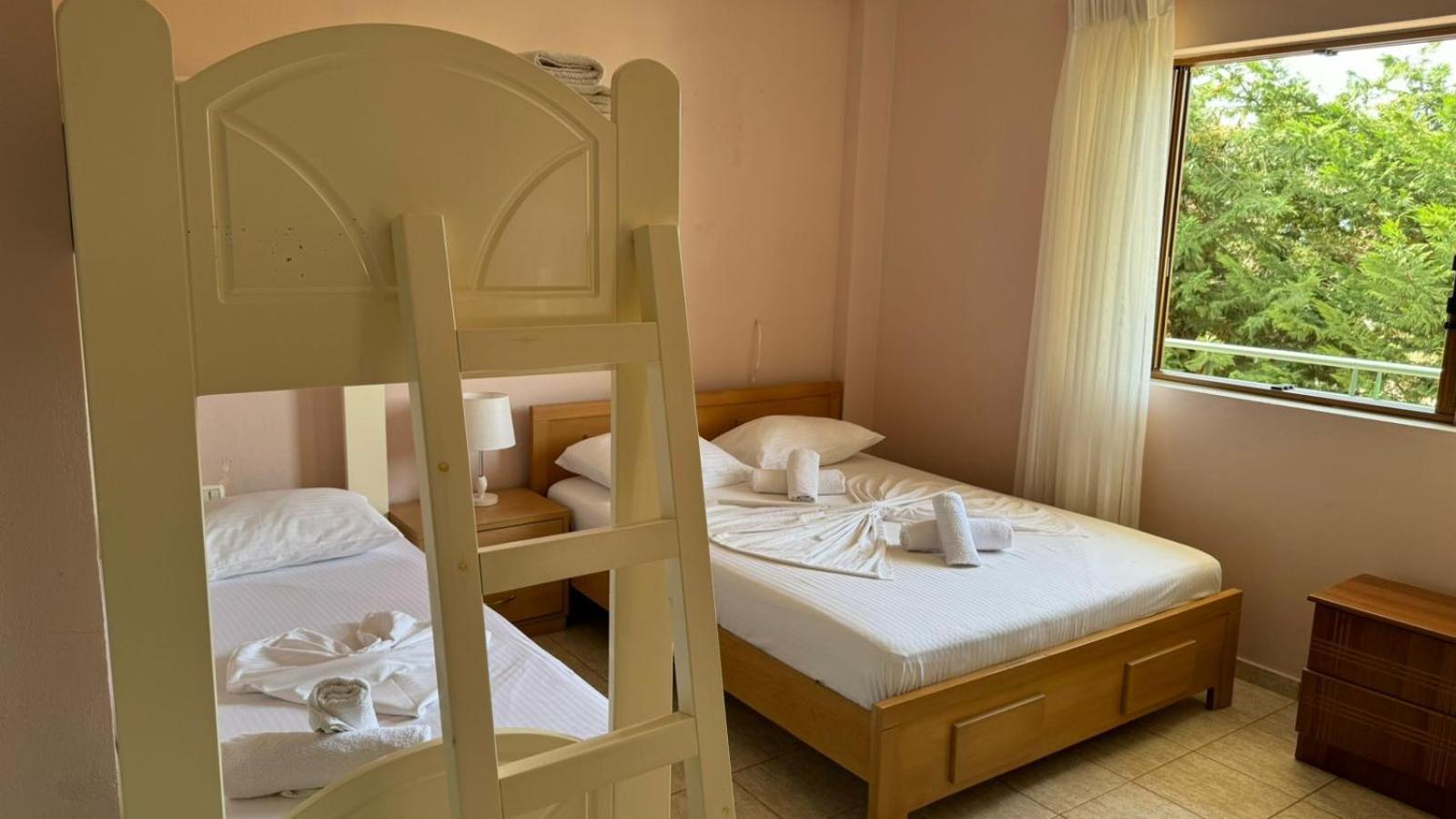 Hotel Vila Danedi Ksamil Kültér fotó