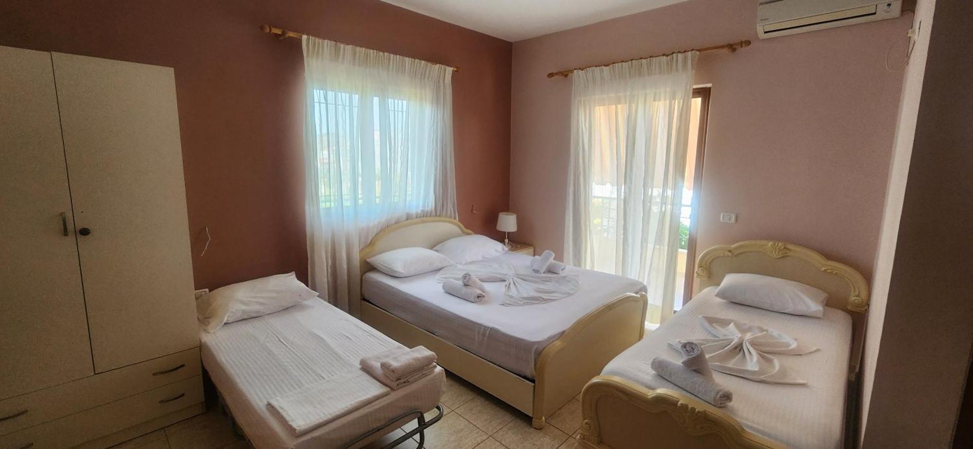 Hotel Vila Danedi Ksamil Kültér fotó